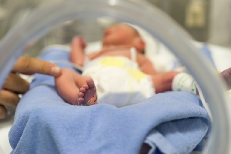 Bare Air-free helps a baby after surgery